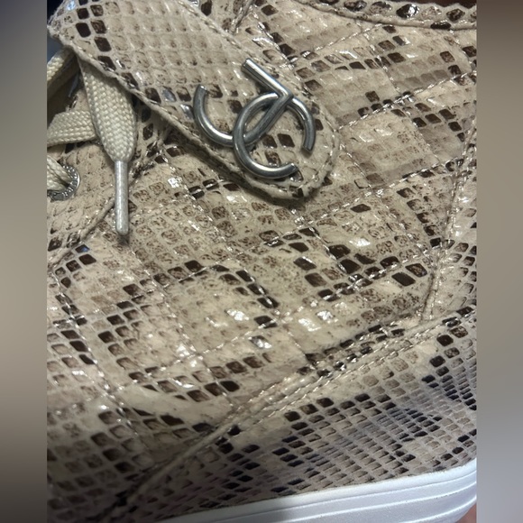 Juicy Couture Hightop Wedge Sneakers. Size 9.5 - Picture 3 of 5